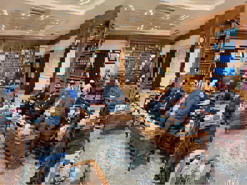 2100310