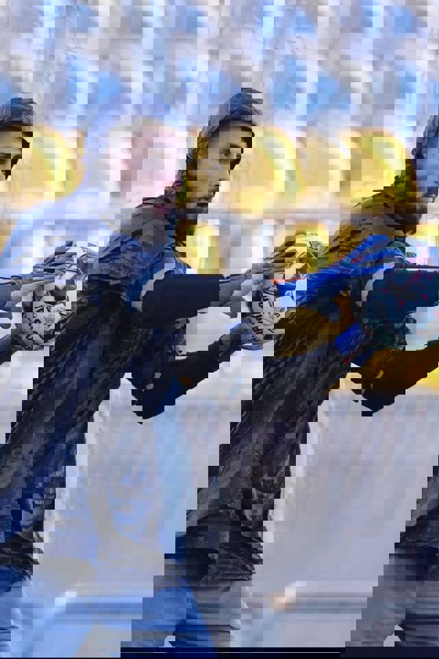 2100360