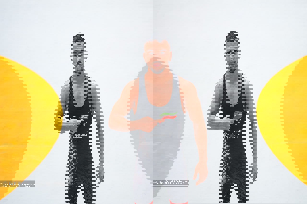 2100376