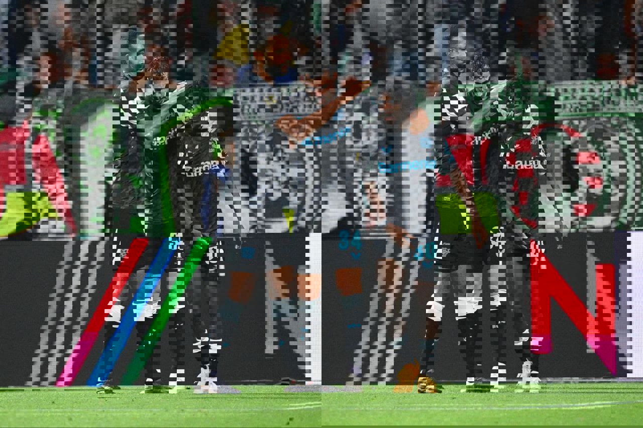 2100740