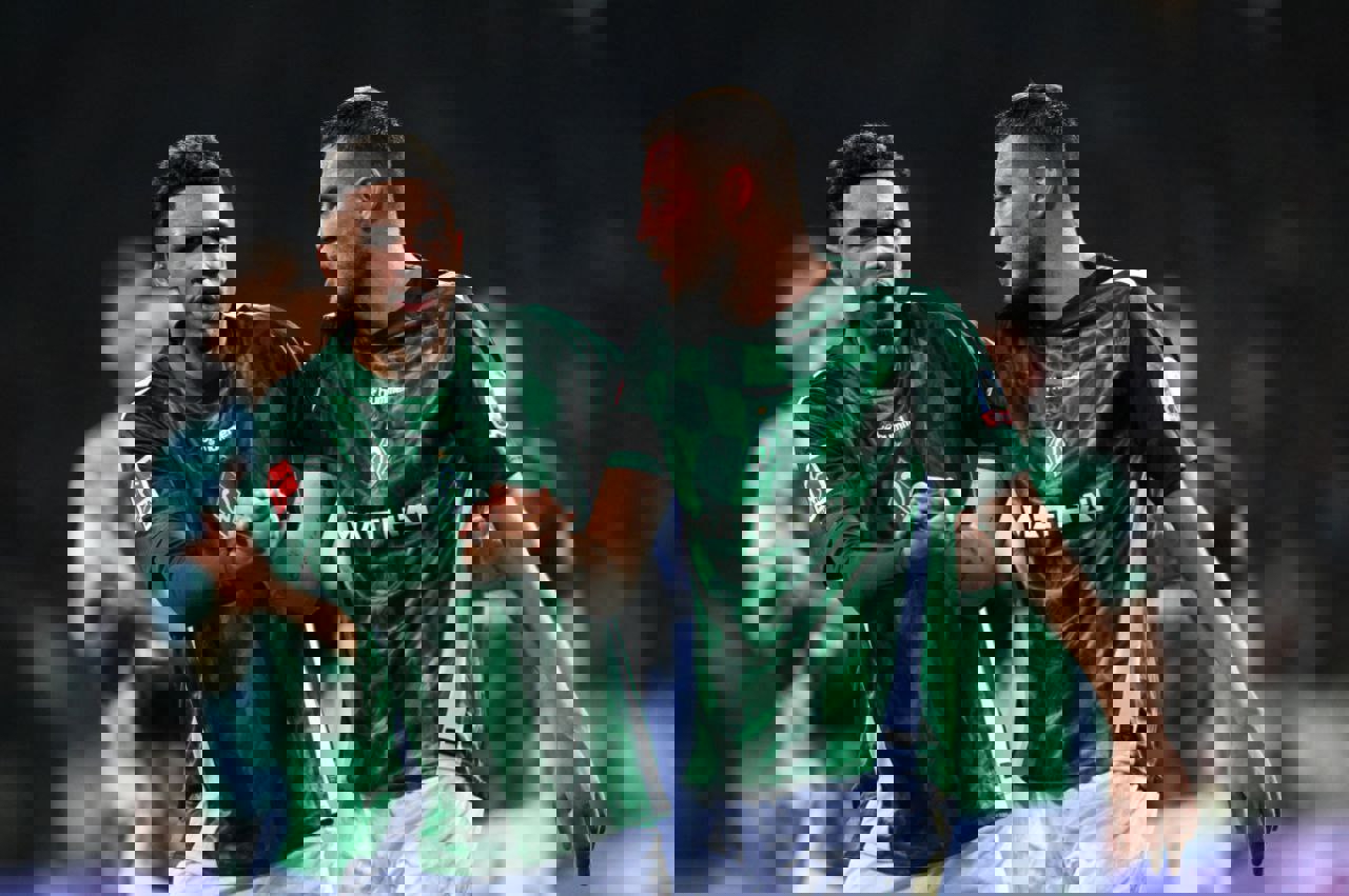2100739