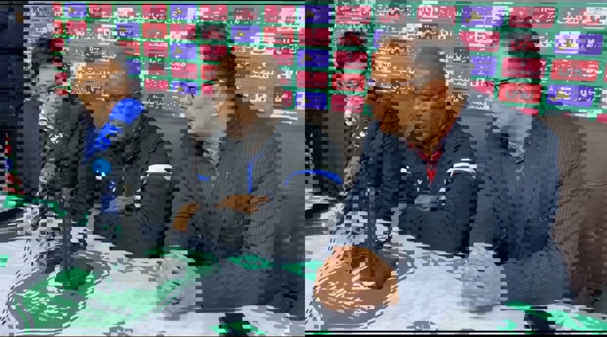 2101047