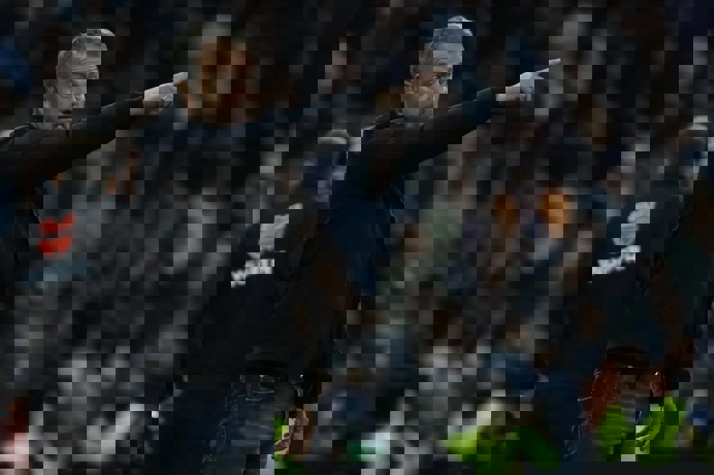 2101360