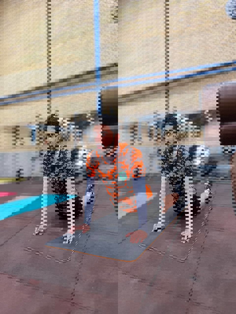 2101836