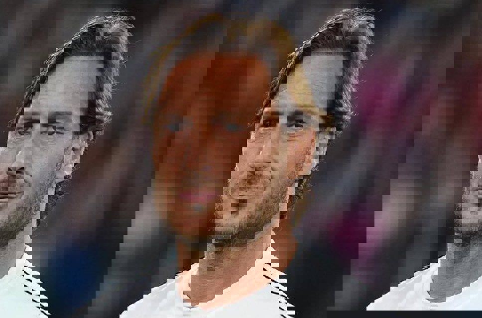2101867
