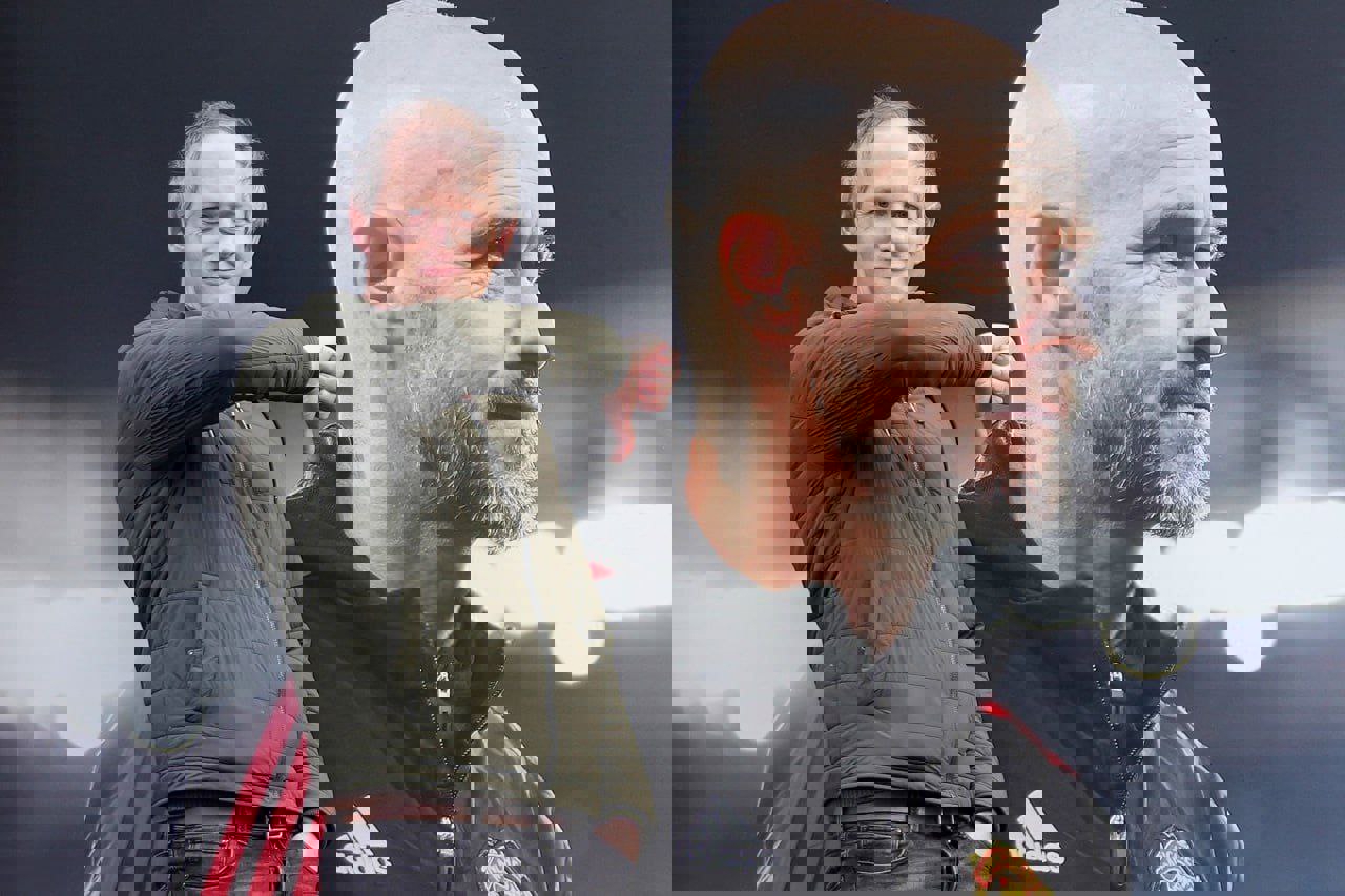 2101962