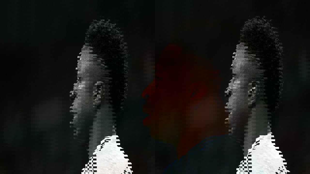 2101904