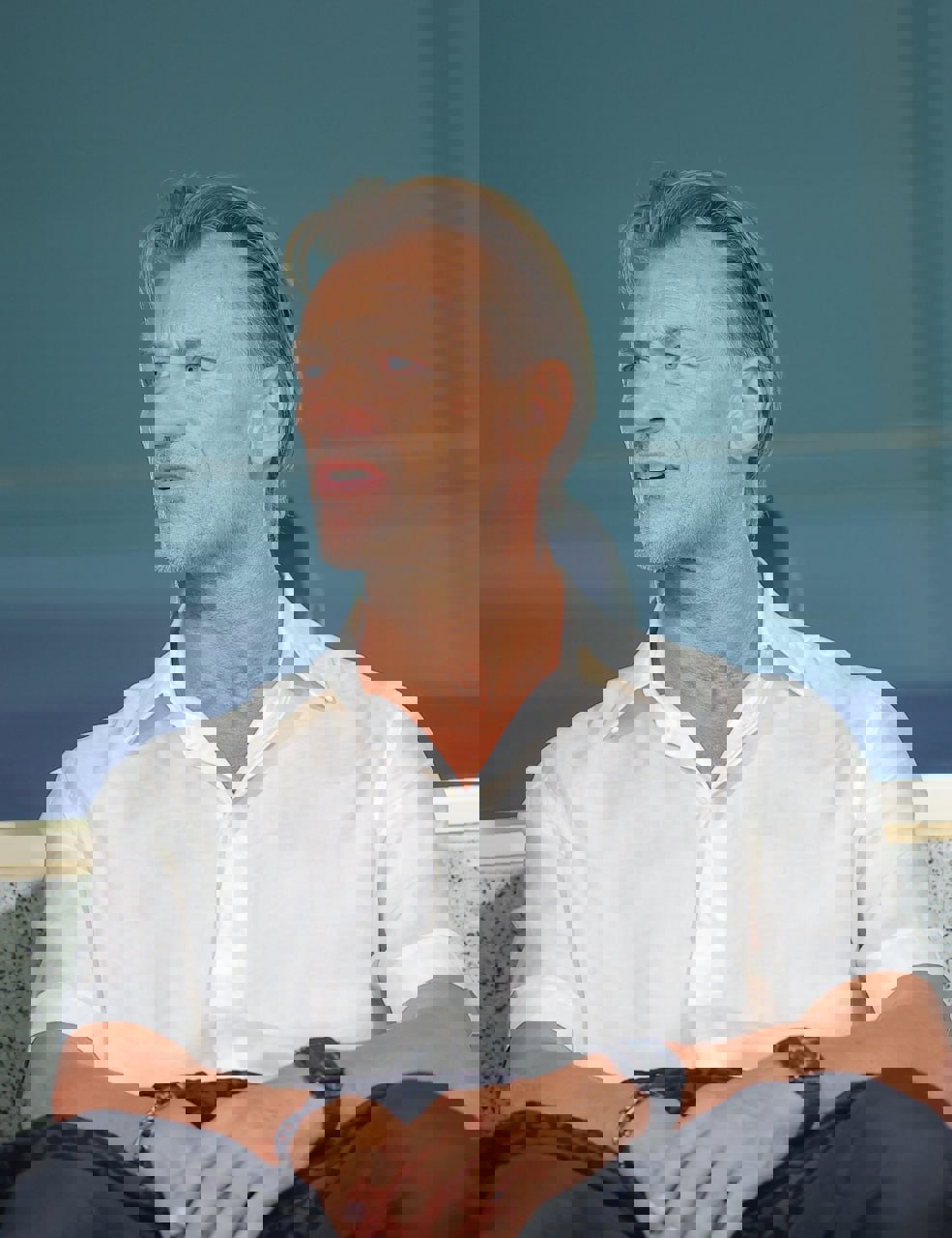 2101896