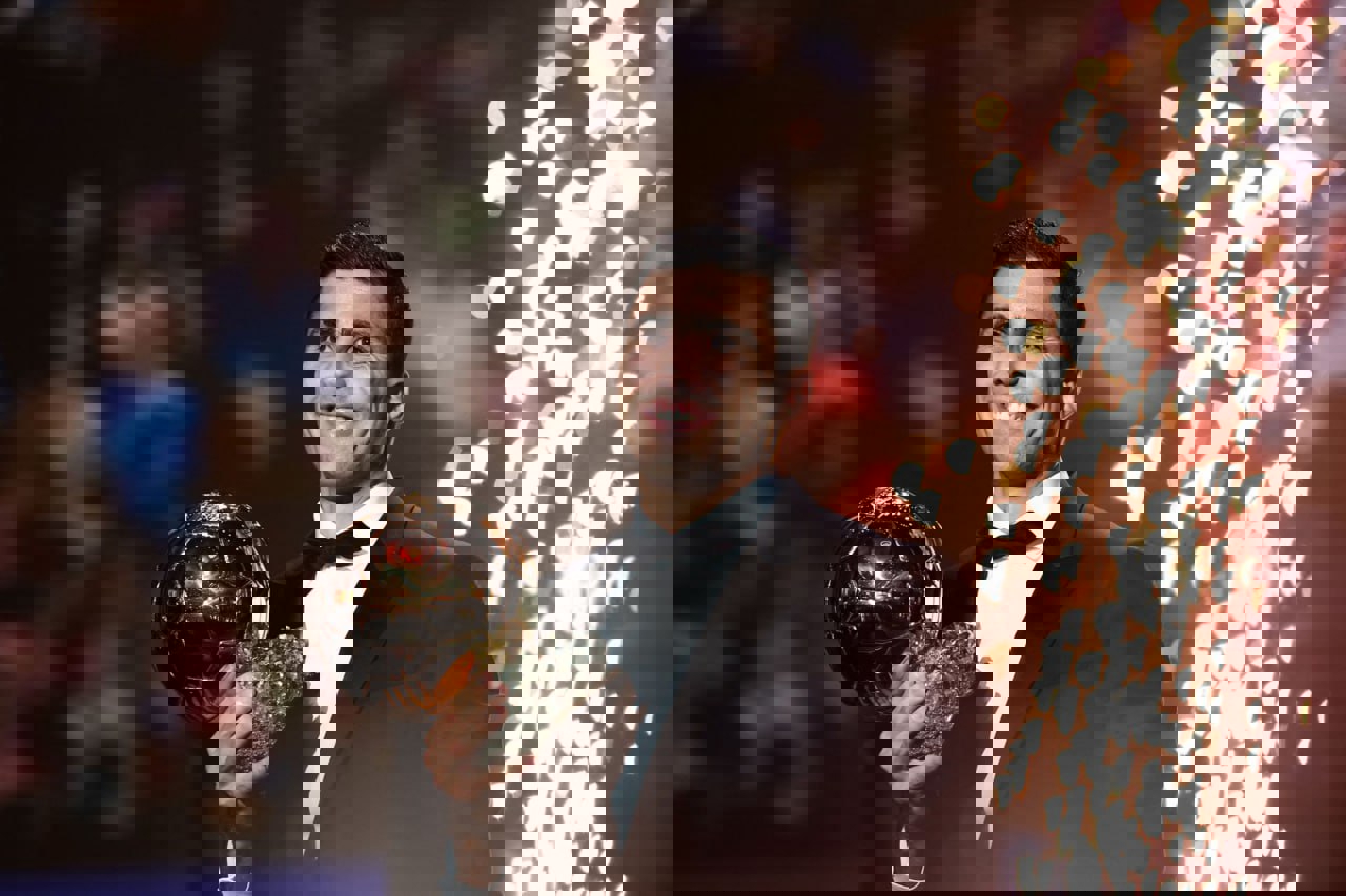 2102104