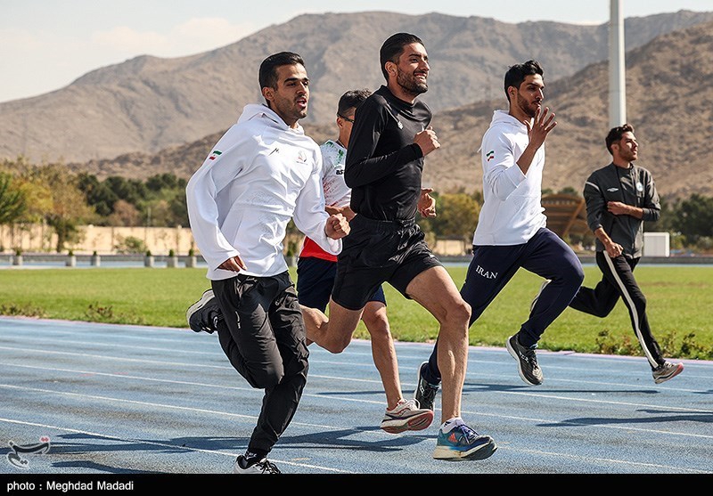 آیا فدراسیون دوومیدانی به ملی‌پوشان حقوق می‌دهد