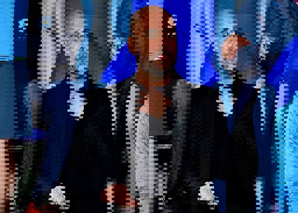 2102287