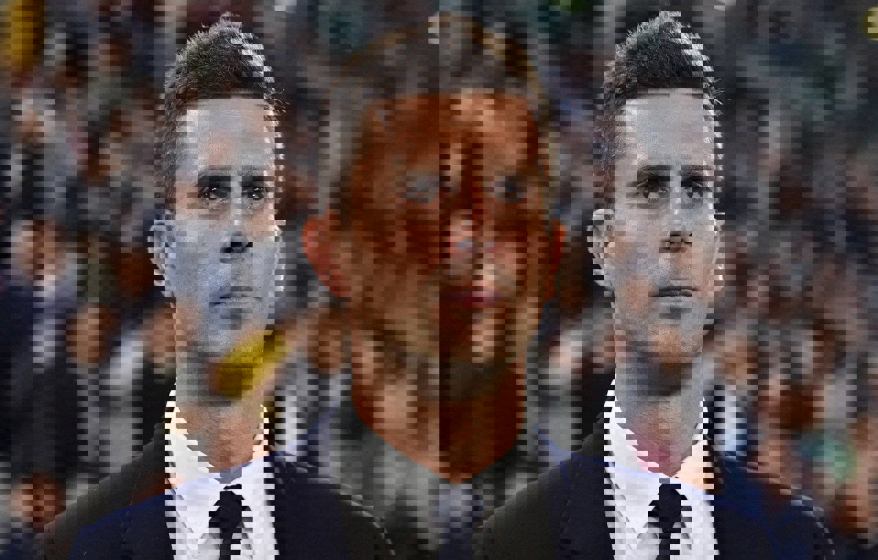 2102273