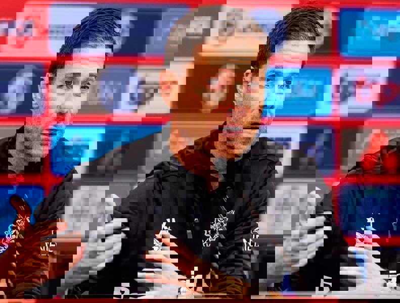 2102319