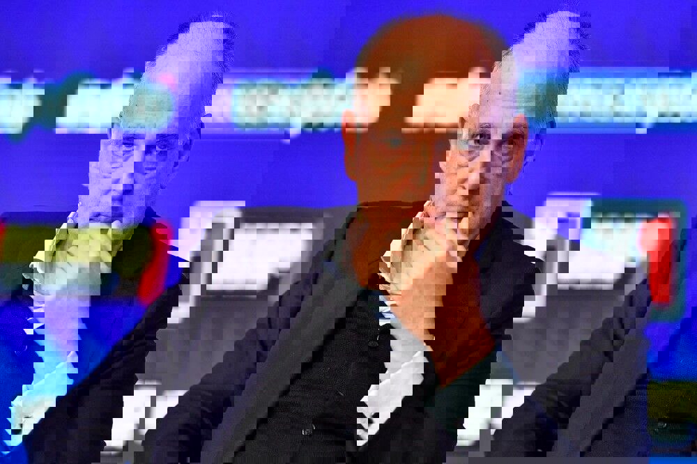 2102423