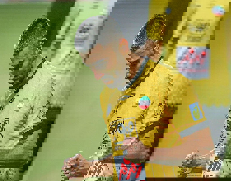 2102356