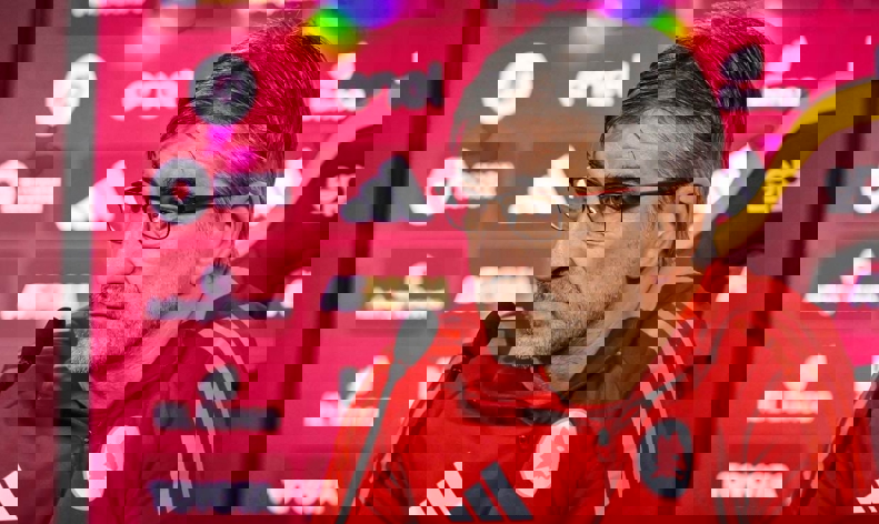 2102429