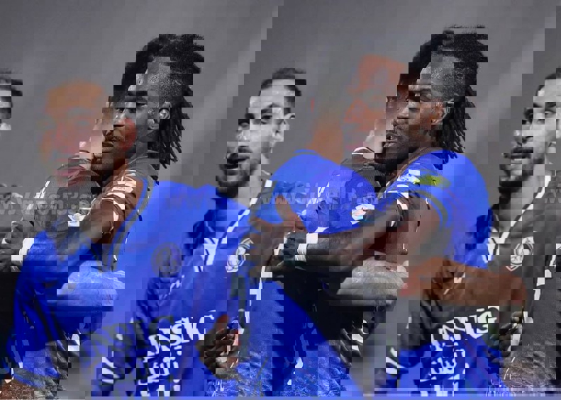 2102798
