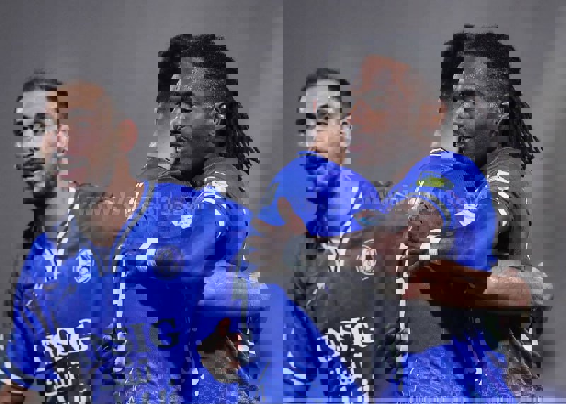 2102798