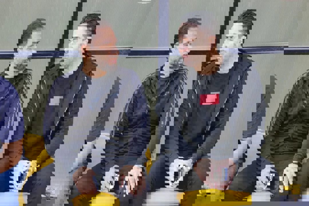 2102747