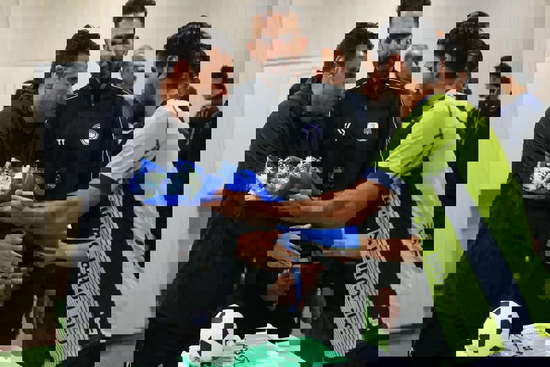 2102715