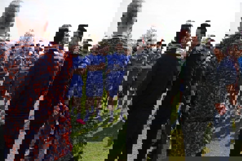 2102745