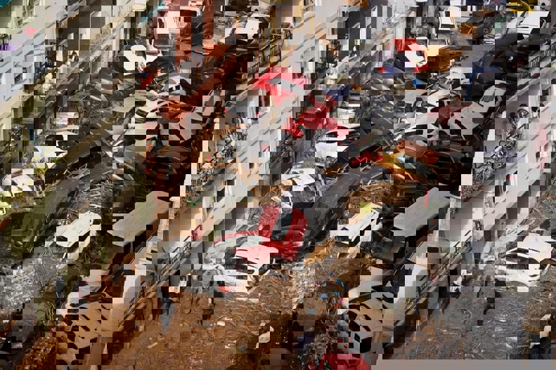 2102931