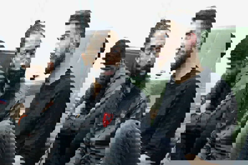 2103592