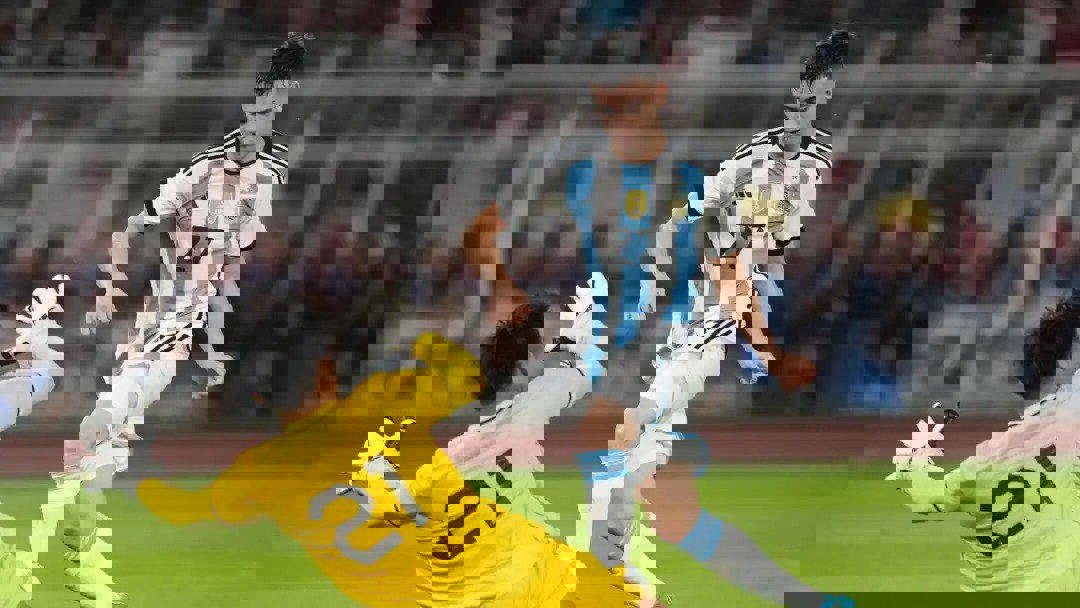 2103828