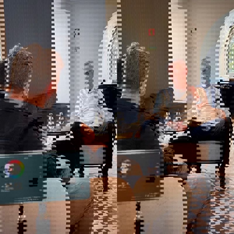 2103764