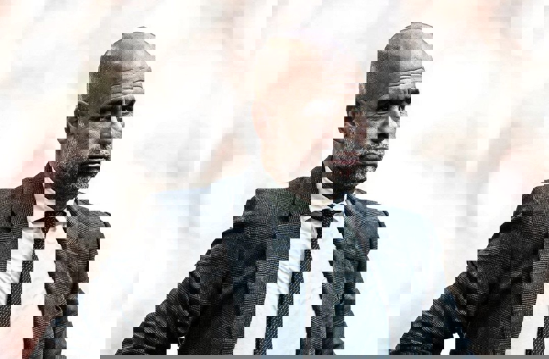 2103782