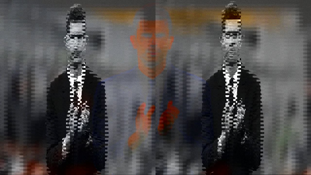 2104532