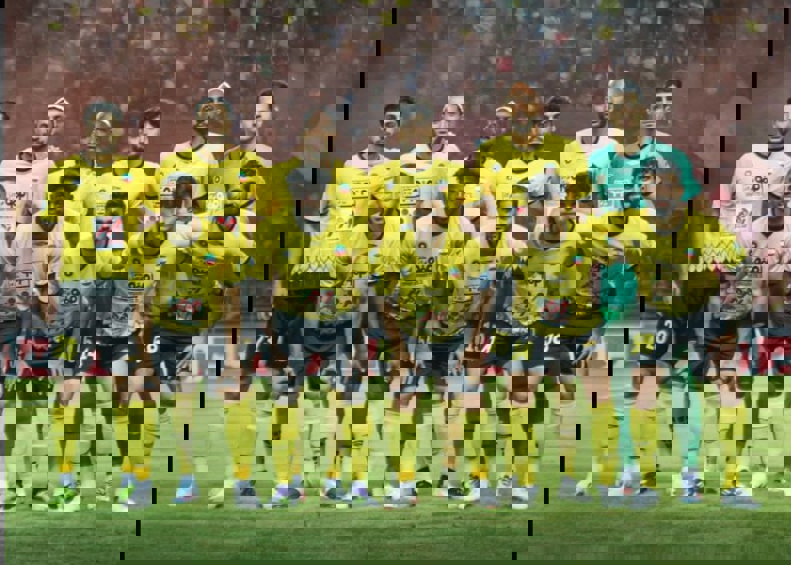 2104152