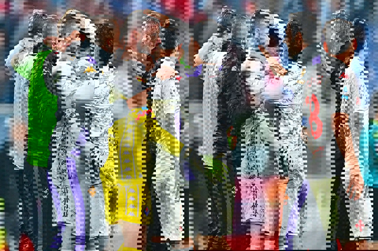 2104149