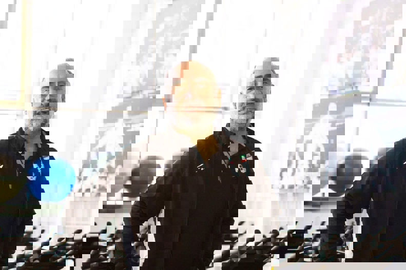 2104231