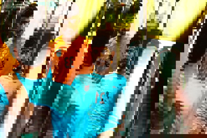 2104232