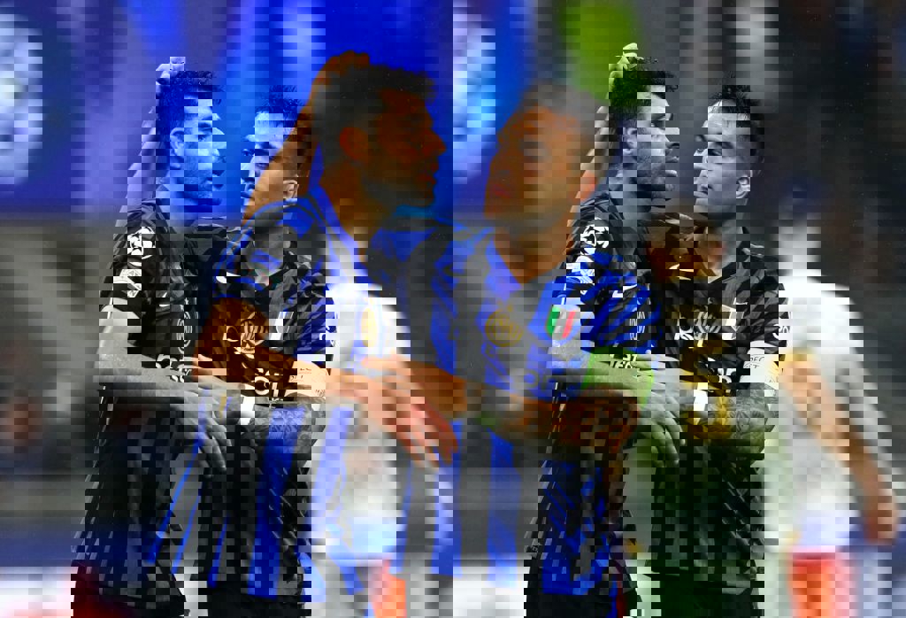 2104488