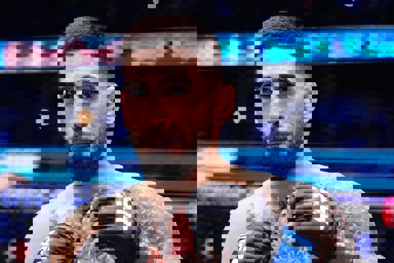 2104580