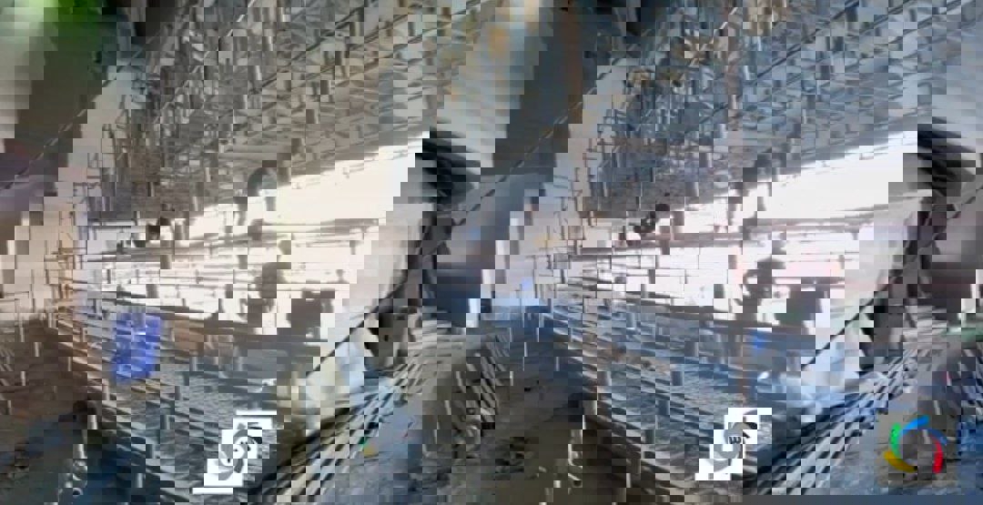 2104584