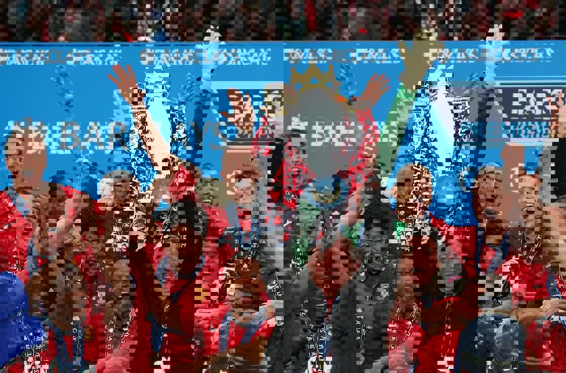 2104704