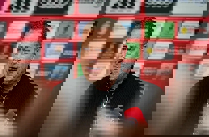 2104755