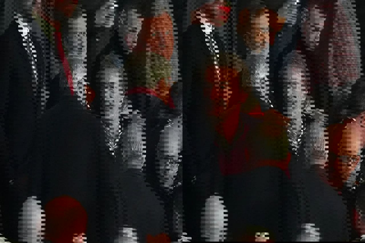 2105034