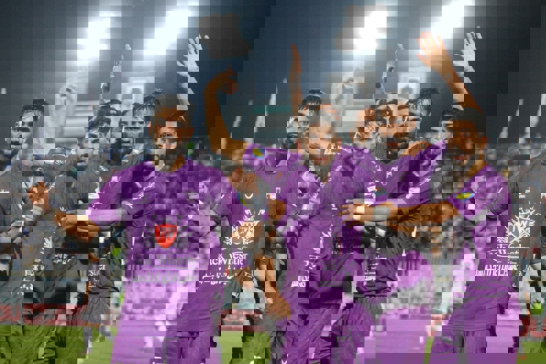 2105059