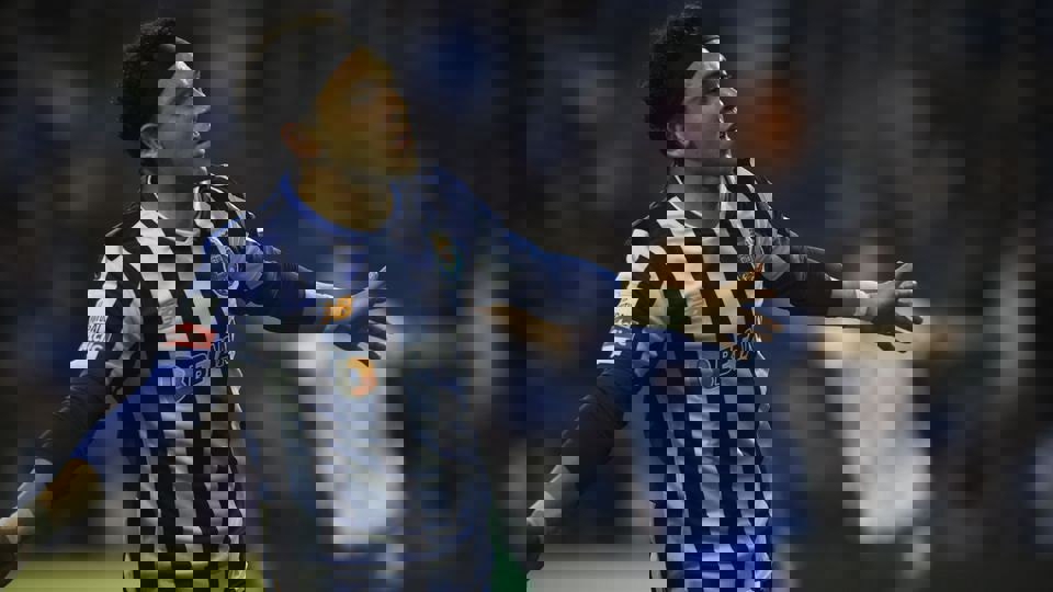 2105088