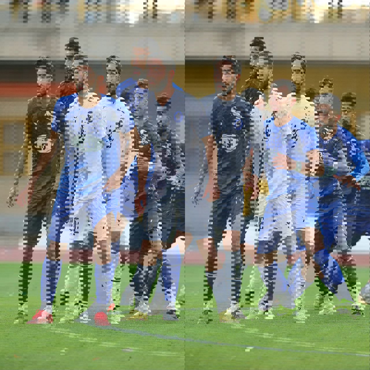 2105242