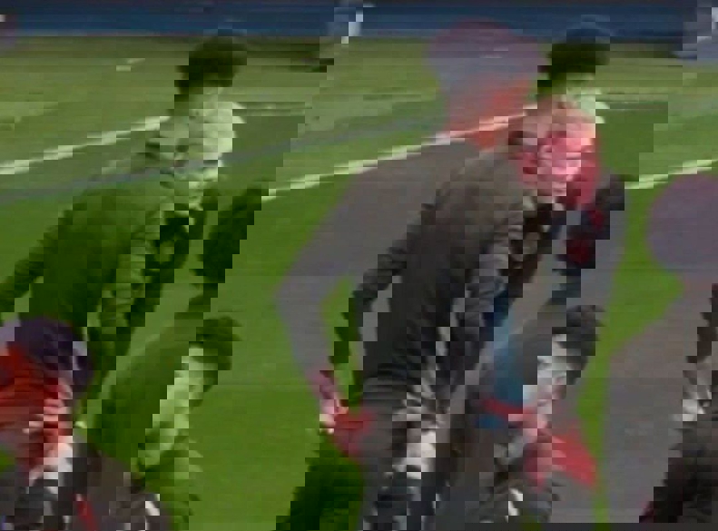 2105251