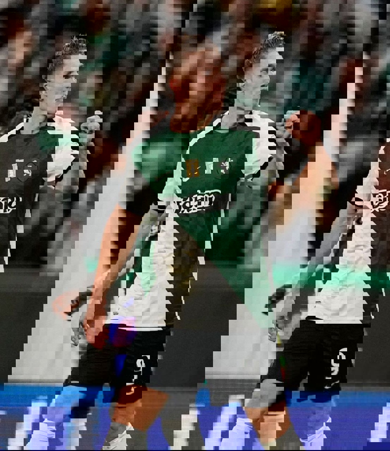 2105468