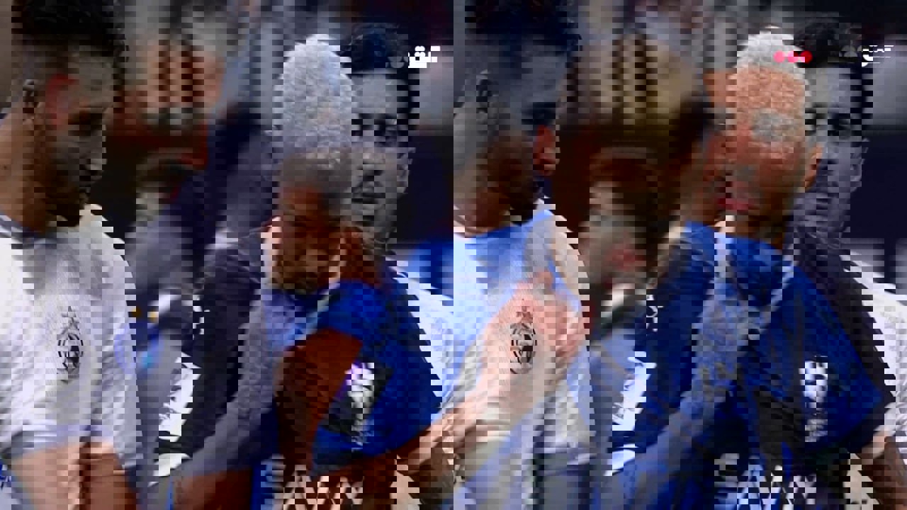 2105427