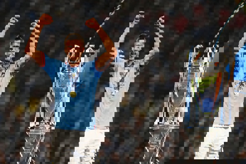 2105674