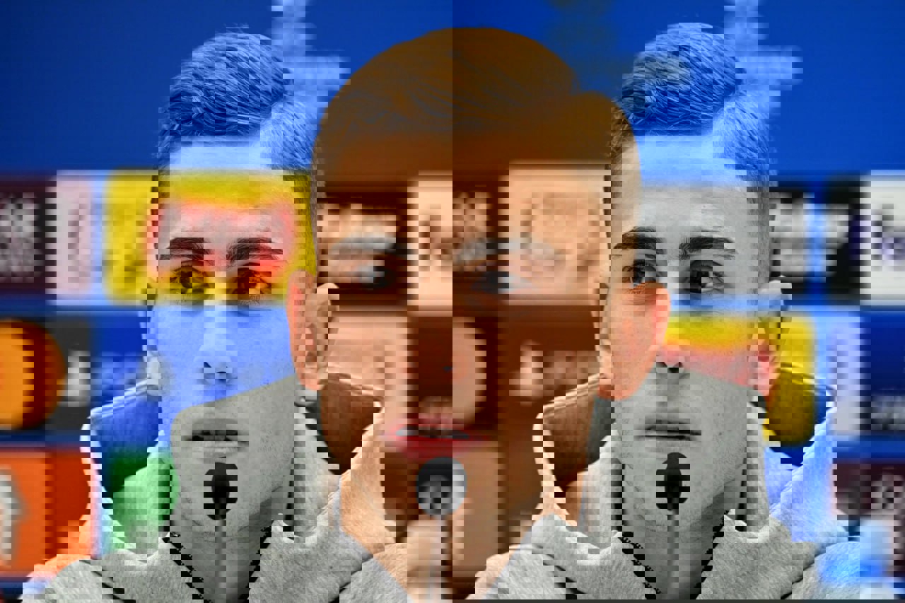 2105744