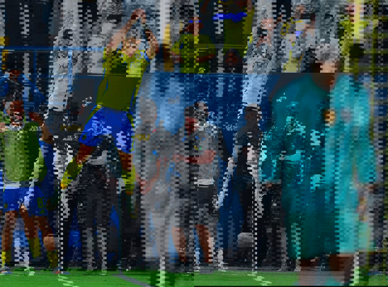 2105839